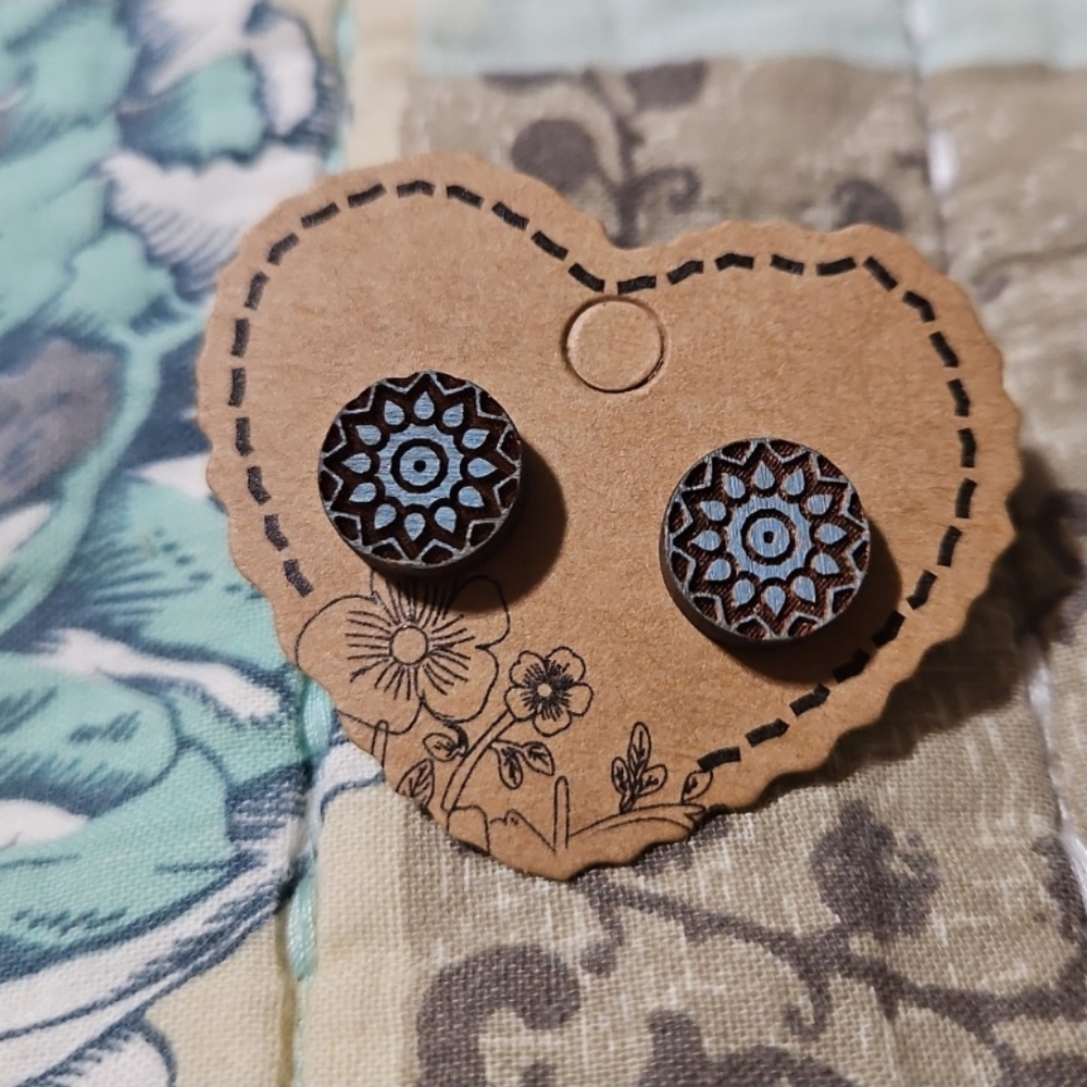 "Here Comes The Sun" Wooden minimalist earrings (Blue)